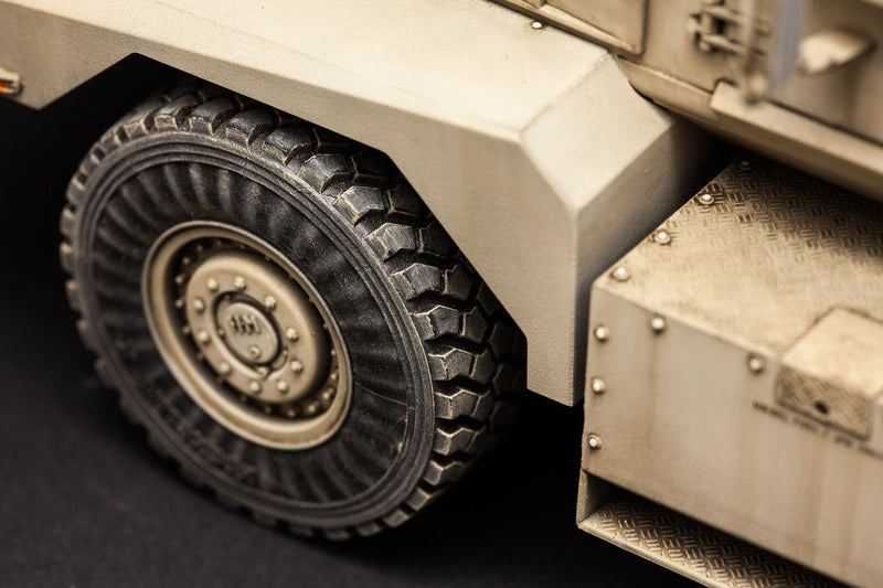 Meng-Model SS-005 U.S. COUGAR 6×6 MRAP VEHICLE 1:35