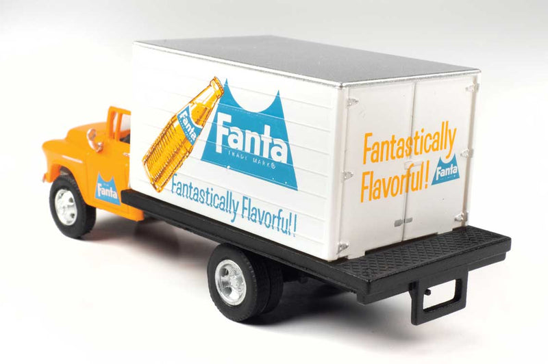 CLASSIC METAL WORKS 30647 1957 CHEVY REFRIGERATED BOX TRUCK (FANTA) 1:87 HO SCALE