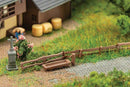 Faller N 272924 2 Wells and Wooden Fence
