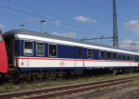 PREORDER Minitrix N 18488 Type Bduu 497.2 Commuter Car, Train Rental