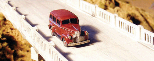 GHQ 57-011 American Truck - Chevrolet (Unpainted Metal Kit) -- 1941 Suburban, N Scale