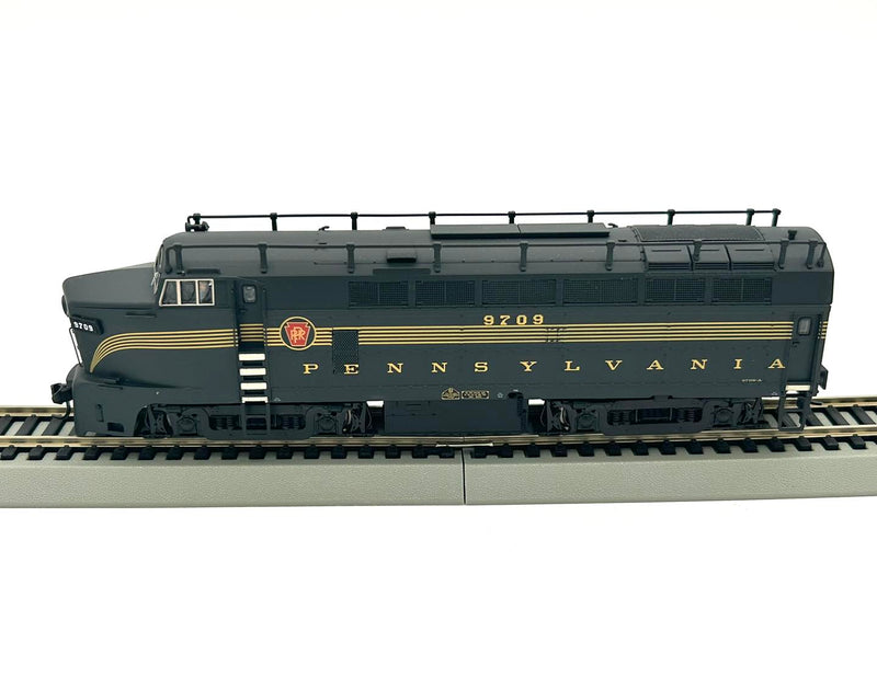 BLI 8270 BF-16 Sharknose A, PRR 9708, 5-Stripe, No-Sound / DCC-Ready, HO