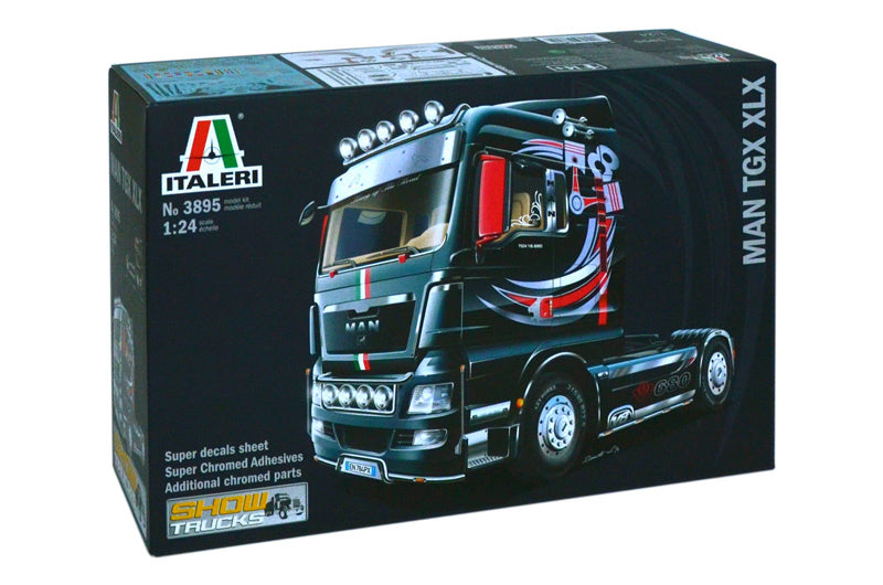 Italeri 3895 - SCALE 1 : 24 MAN TGX XLX