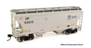 PREORDER Walthers Mainline HO 910-49327 39' Trinity 3281 2-Bay Covered Hopper, Union Pacific