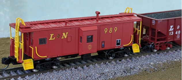 Bluford Shops 42150 International Car Bay Window Caboose Phase 2 - Rea