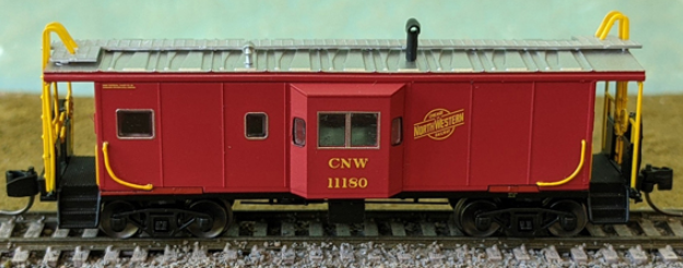 Bluford Shops 43070 International Car Bay Window Caboose Phase 3 - Ready to Run -- Chicago & North Western 11164 (red, yellow lettering, silver), N Scale