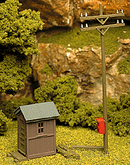 Atlas HO 705 Telephone Shanty & Pole, 1-3/8 x 3-1/16" 3.5 x 7.8cm