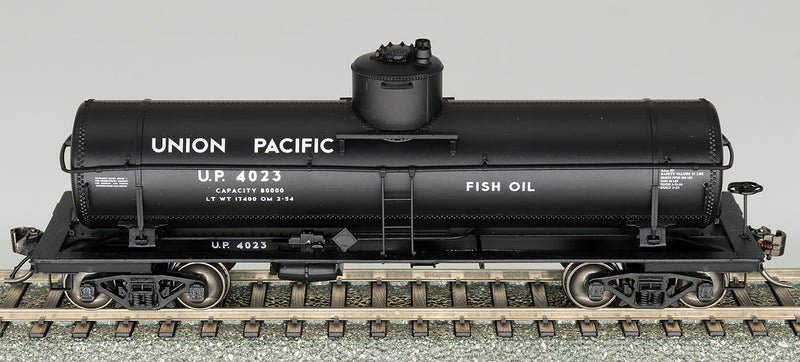 Intermountain Railway Company 85-46350 ACF Type 27 Riveted 8000-Gallon Tank Car - Ready to Run -- Union Pacific (black) (Random car