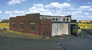 Atlas N 2843 3-Stall Brick Roundhouse, Holds Locomotives Up to 8" 20cm Long
