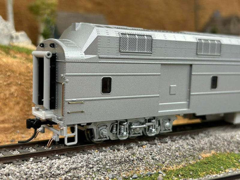 PREORDER Broadway Limited Imports HO 9126 Power Car without Roof Antenna, Union Pacific Primer Gray (Sound Equipped)