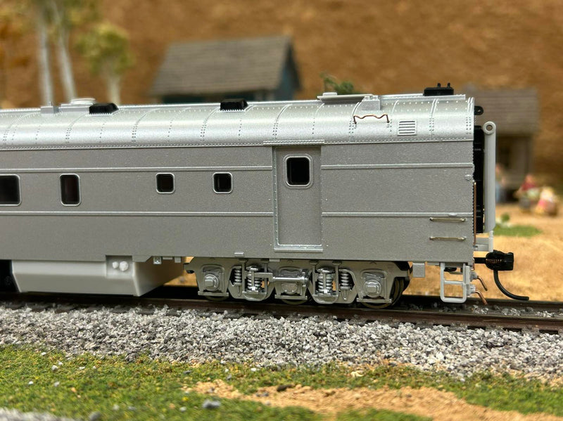 PREORDER Broadway Limited Imports HO 9127 Power Car without Roof Antenna, Union Pacific Primer Gray