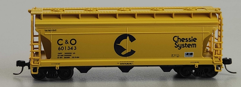 Atlas 50006113 N 3560 Covered Hopper Chessie System* (C&O) 601343 (Yellow/Blue)