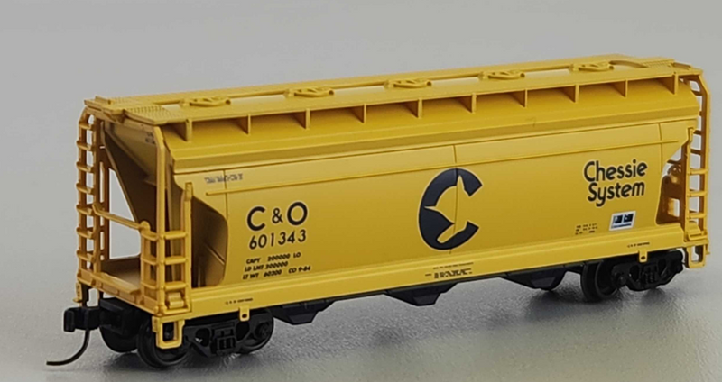 Atlas 50006112 N 3560 Covered Hopper Chessie System* (C&O) 601322 (Yellow/Blue)