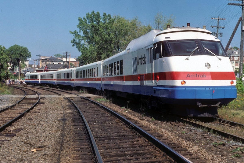 PREORDER Rapido 525106 N Rohr RTL Turboliner Snack Bar Coach - Ready to Run -- Amtrak