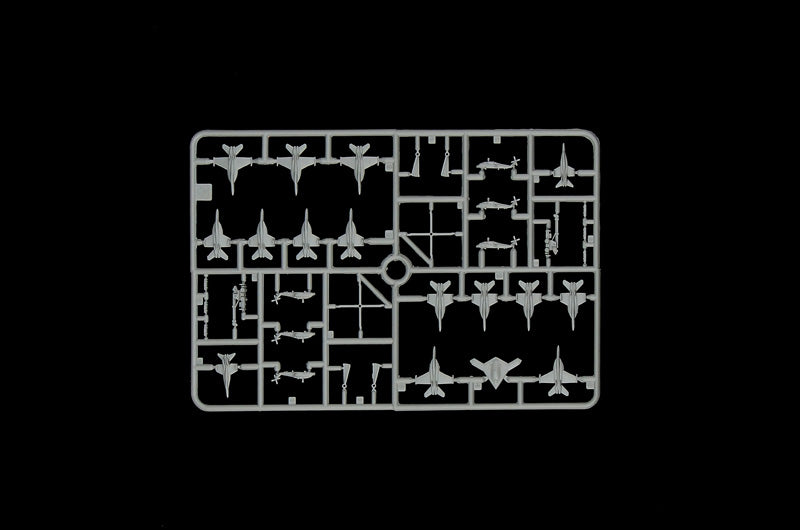 Italeri 5534 U.S.S. GEORGE H.W. BUSH CVN-77 1:720