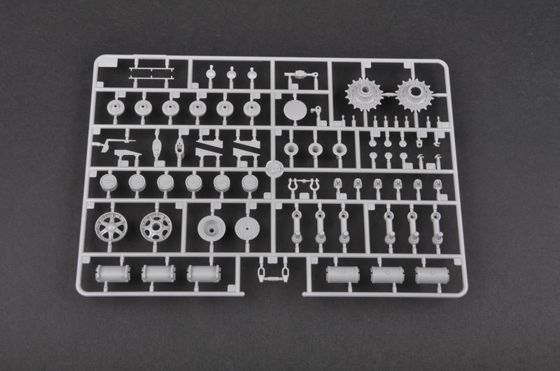 Trumpeter Soviet SU-152 Late 05568 1:35