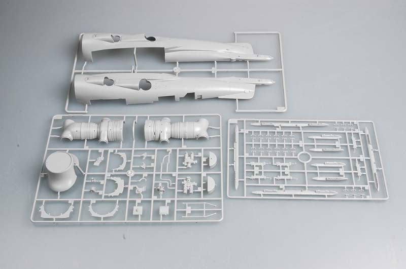 Trumpeter AV-8B Night Attack Harrier II 02285 1:32