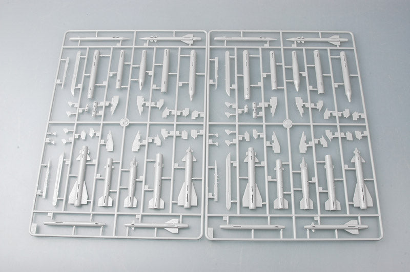 Trumpeter Su-24M Fencer-D 02835 1:48