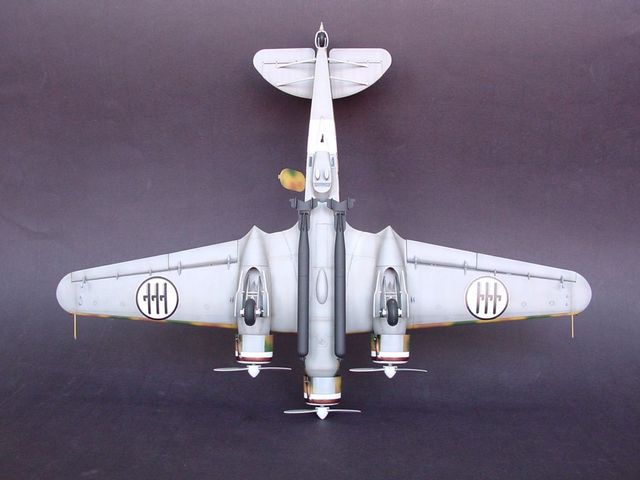 Trumpeter Savoia-Marchetti S.M.79-II Sparviero 02817 1:48