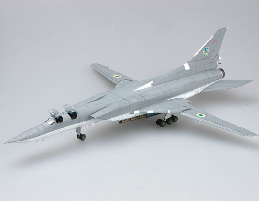 Trumpeter Tu-22M3 Backfire C Strategic bomber 01656 1:72