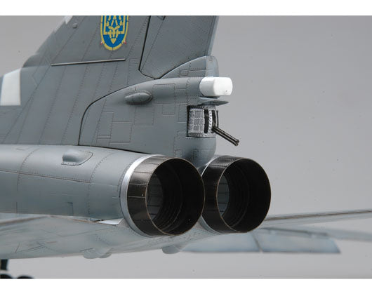 Trumpeter Tu-22M3 Backfire C Strategic bomber 01656 1:72