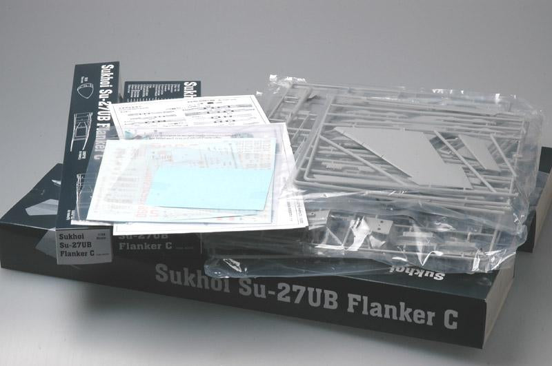 Trumpeter Su-27UB Flanker-C 02270 1:32