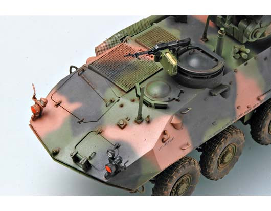 Trumpeter USMC LAV-AT Light Armored Vehicle Antitank 00372 1:35