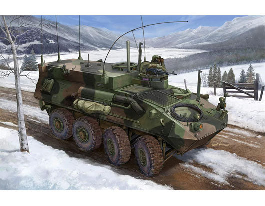 Trumpeter 00371 USMC LAV-C2 Light Armored Vehicle-Command&Control 1:35