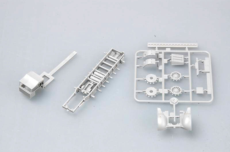 Trumpeter 07275 German Sd.Kfz.9 (18t) Half-Track & Sd.Ah.116 Trailer 1:72