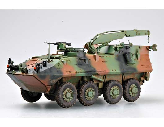 Trumpeter USMC LAV-R Light Armored Vehicle Recovery 00370 1:35