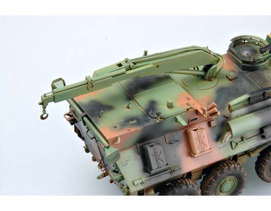 Trumpeter USMC LAV-R Light Armored Vehicle Recovery 00370 1:35