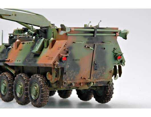 Trumpeter USMC LAV-R Light Armored Vehicle Recovery 00370 1:35