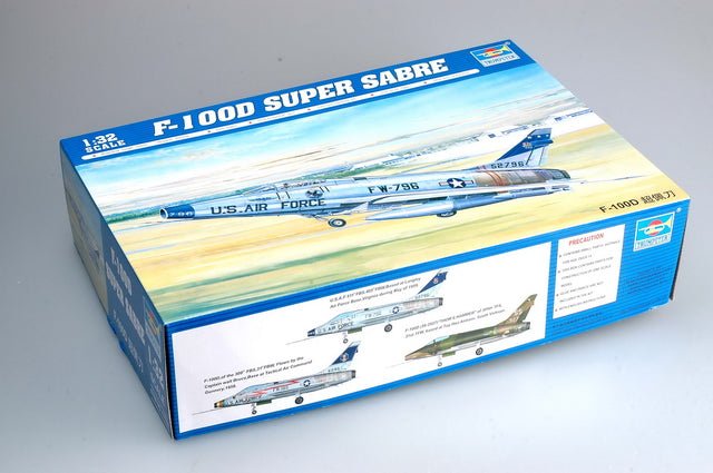 Trumpeter North American F-100D Fighter 02232 1:32