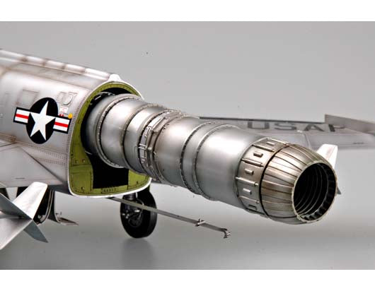 Trumpeter North American F-100D Fighter 02232 1:32