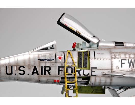 Trumpeter North American F-100D Fighter 02232 1:32