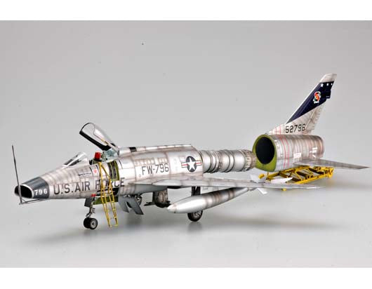 Trumpeter North American F-100D Fighter 02232 1:32