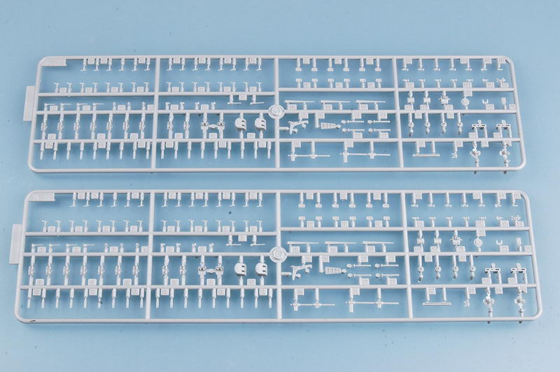Trumpeter 05728 USS ESSEX CV-9 1:700