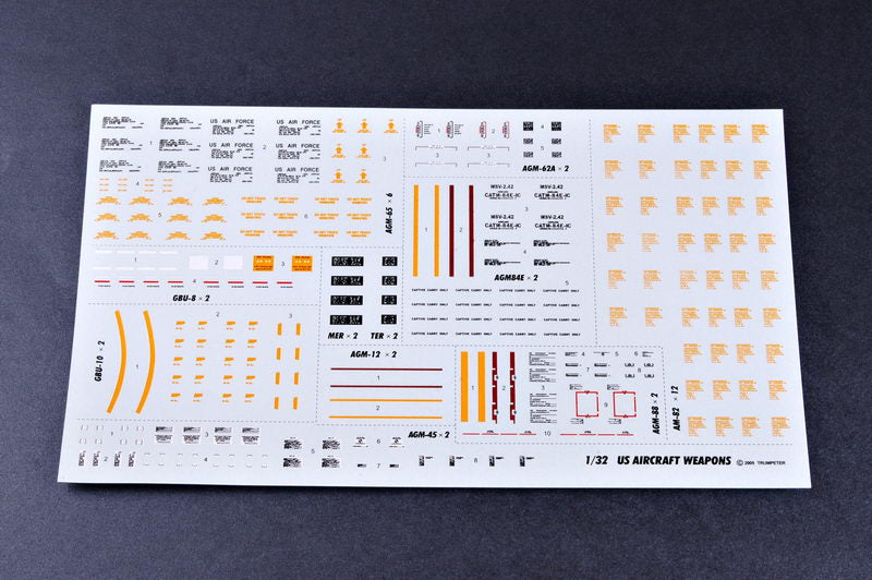 Trumpeter USS A-7E Corsair II 02231 1:32