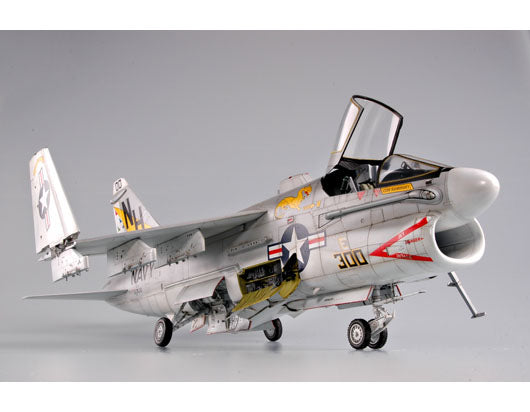 Trumpeter USS A-7E Corsair II 02231 1:32