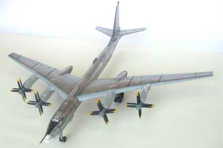 Trumpeter Tupolev Tu-95MS Bear-H 01601 1:72