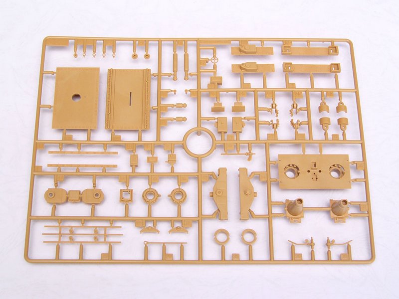 Trumpeter 00209 Morser Karl-Gerat 040/041 on railway transport carrier 1:35