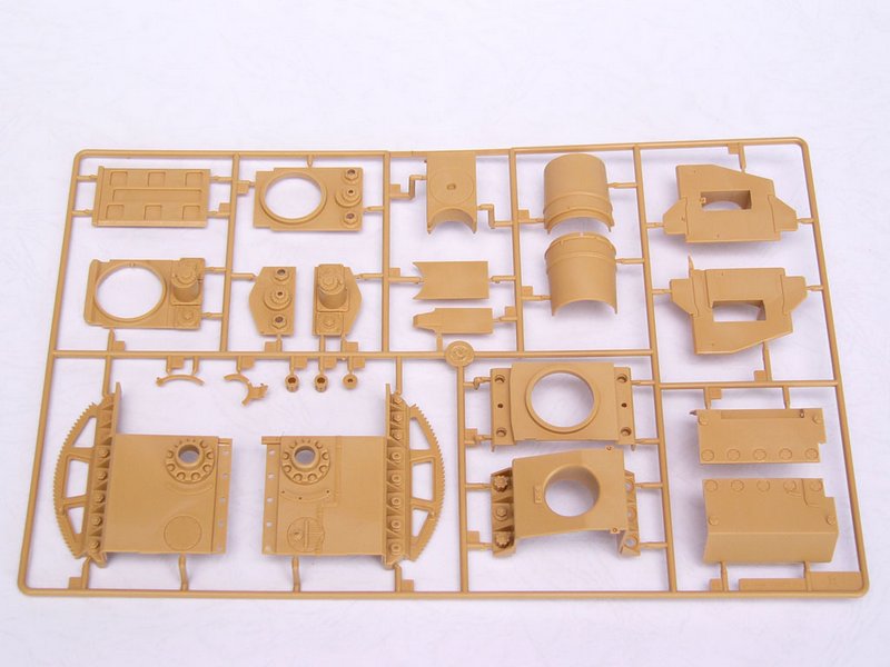 Trumpeter 00209 Morser Karl-Gerat 040/041 on railway transport carrier 1:35
