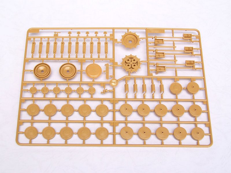 Trumpeter 00209 Morser Karl-Gerat 040/041 on railway transport carrier 1:35