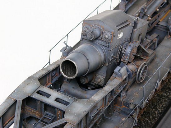 Trumpeter 00209 Morser Karl-Gerat 040/041 on railway transport carrier 1:35