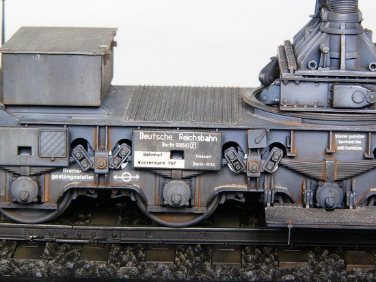 Trumpeter 00209 Morser Karl-Gerat 040/041 on railway transport carrier 1:35