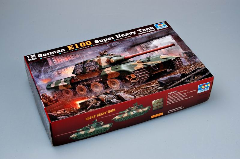 Trumpeter 00384 German Entwicklungsfahrzeug E 100 Super Heavy Tank 1:35