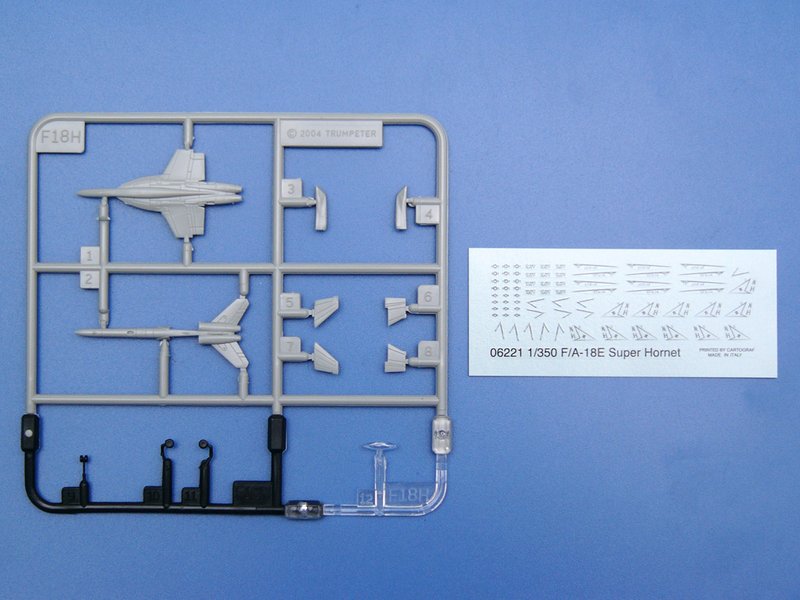 Trumpeter F/A-18E Super Hornet 06221 1:350