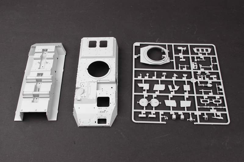 Trumpeter 01519 LAV-III 8x8 wheeled armoured vehicle 1:35