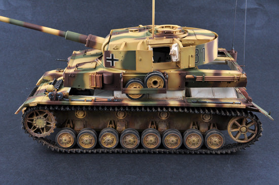 Trumpeter German Pz.Beob.Wg. IV Ausf.J Medium Tank 00922 1:16