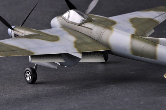 Trumpeter De Havilland Hornet F.3 02894 1:48